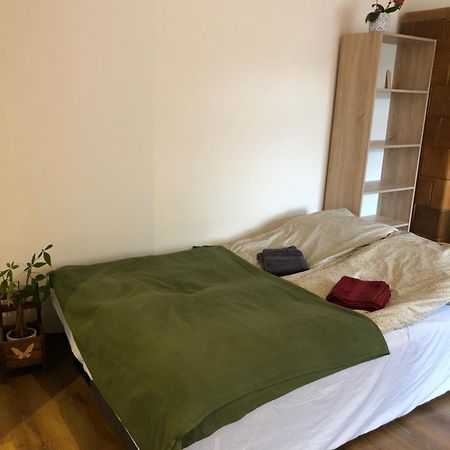 Maly Apartament W Sercu Jezyc Poznań Extérieur photo